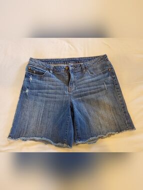 Jennifer Lopez JLO Boyfriend Short Size 8 Distressed Blue Womens Denim Shorts